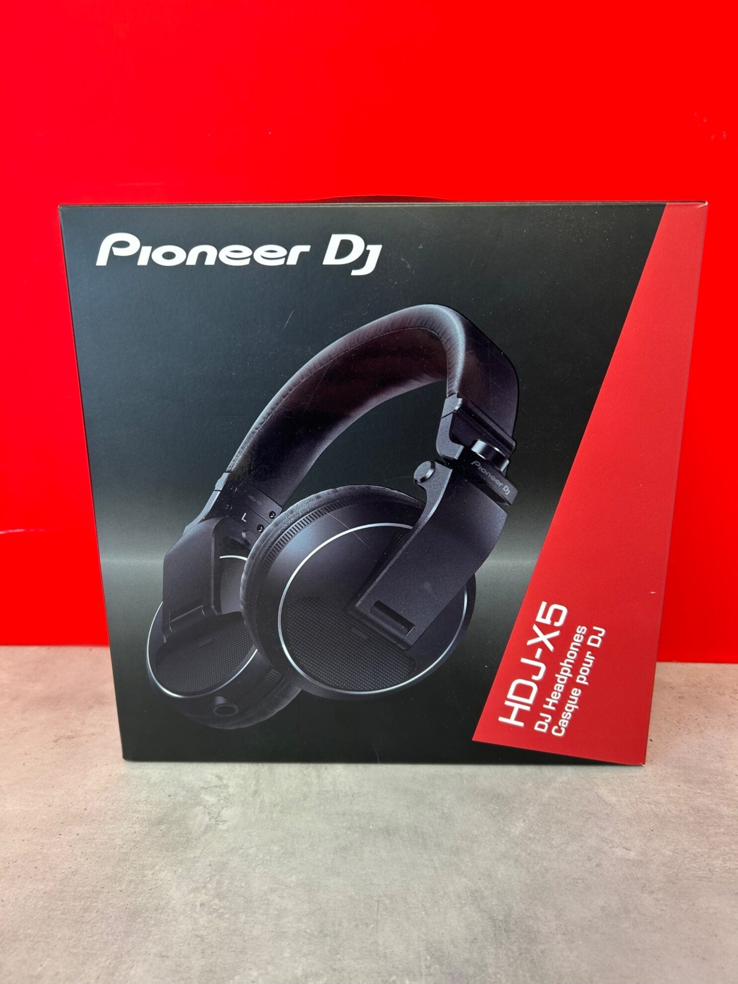 Pioneer DJ HDJX5K Pro DJ 40mm Headphones with Swivel Ear Black - Pre Owned - Deck Converters