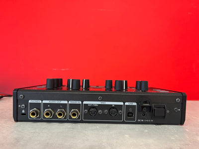Pioneer DJ TORAIZ AS - 1 Monophonic Analog Synthesizer - Deck Converters