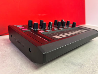 Pioneer DJ TORAIZ AS - 1 Monophonic Analog Synthesizer - Deck Converters