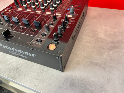 Pioneer DJM 700 Professional DJ Mixer - Deck Converters