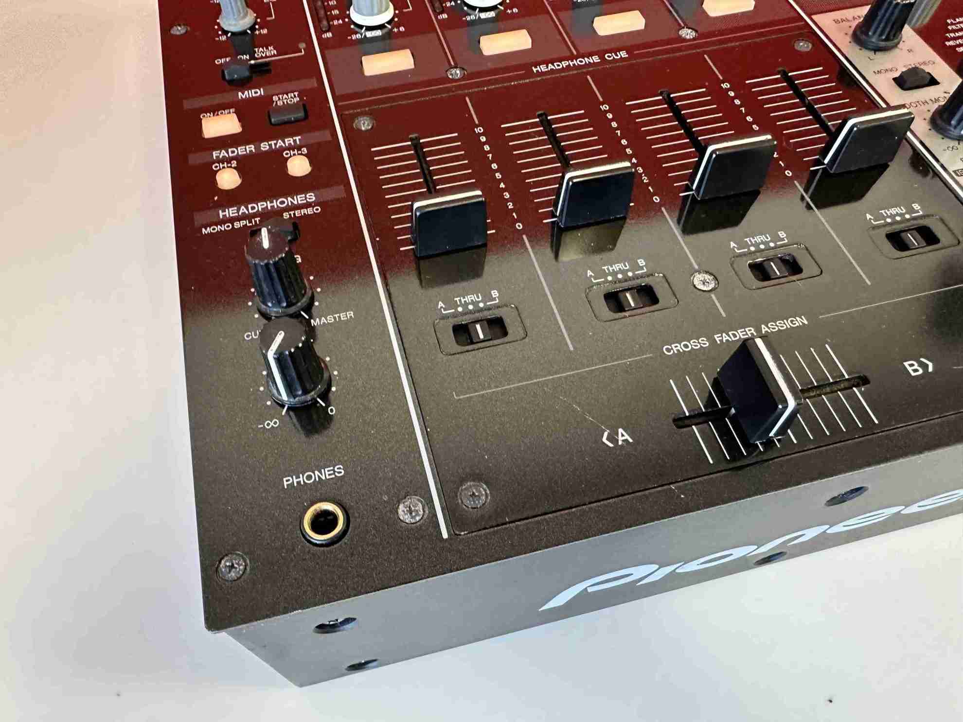 Pioneer DJM 750 DJ Mixer - Deck Converters
