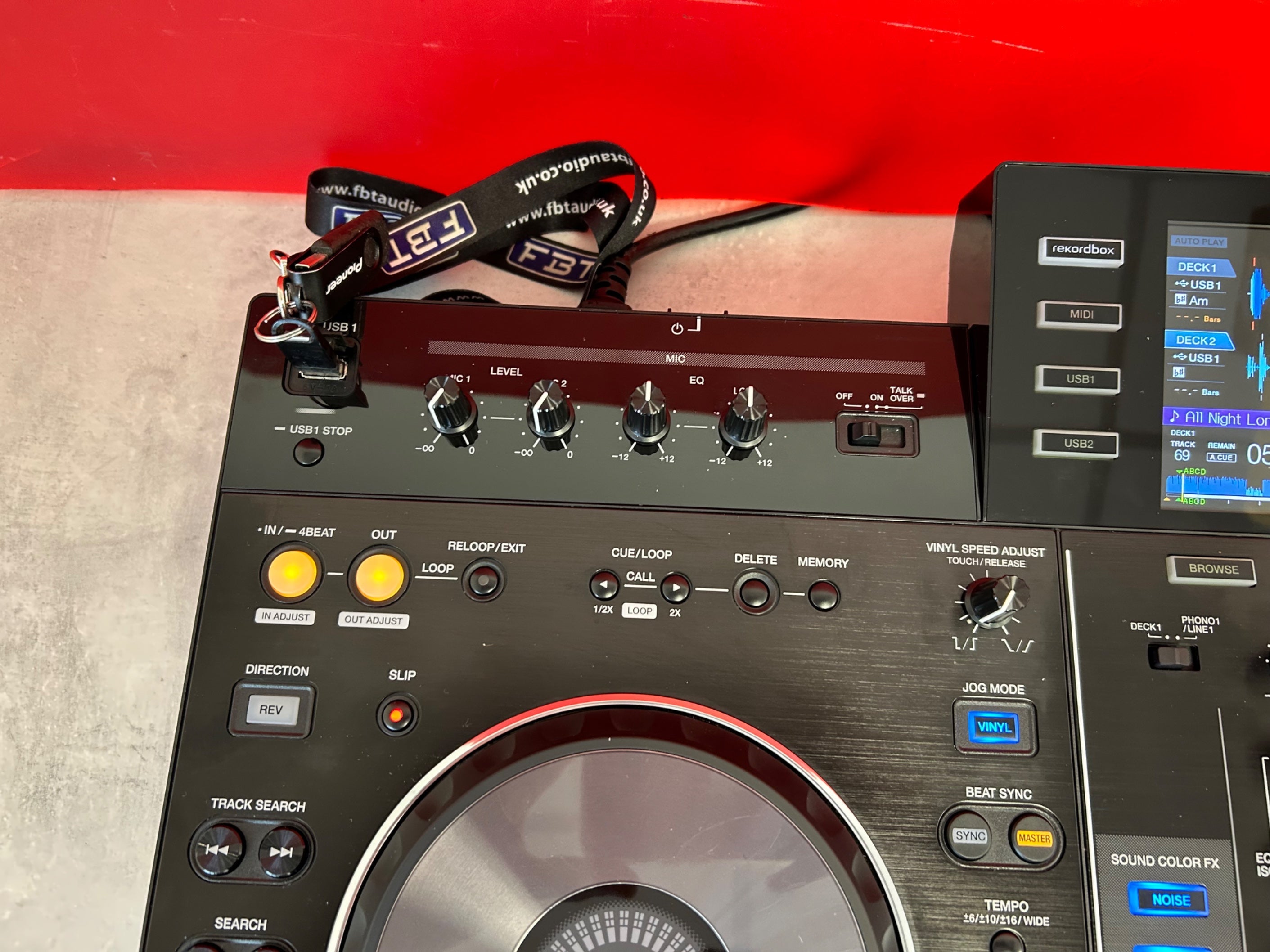 Pioneer XDJ RX DJ Controller - Pre Owned - Deck Converters