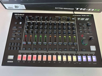 ROLAND TR - 8S RHYTHM PERFORMER DRUM MACHINE - Deck Converters