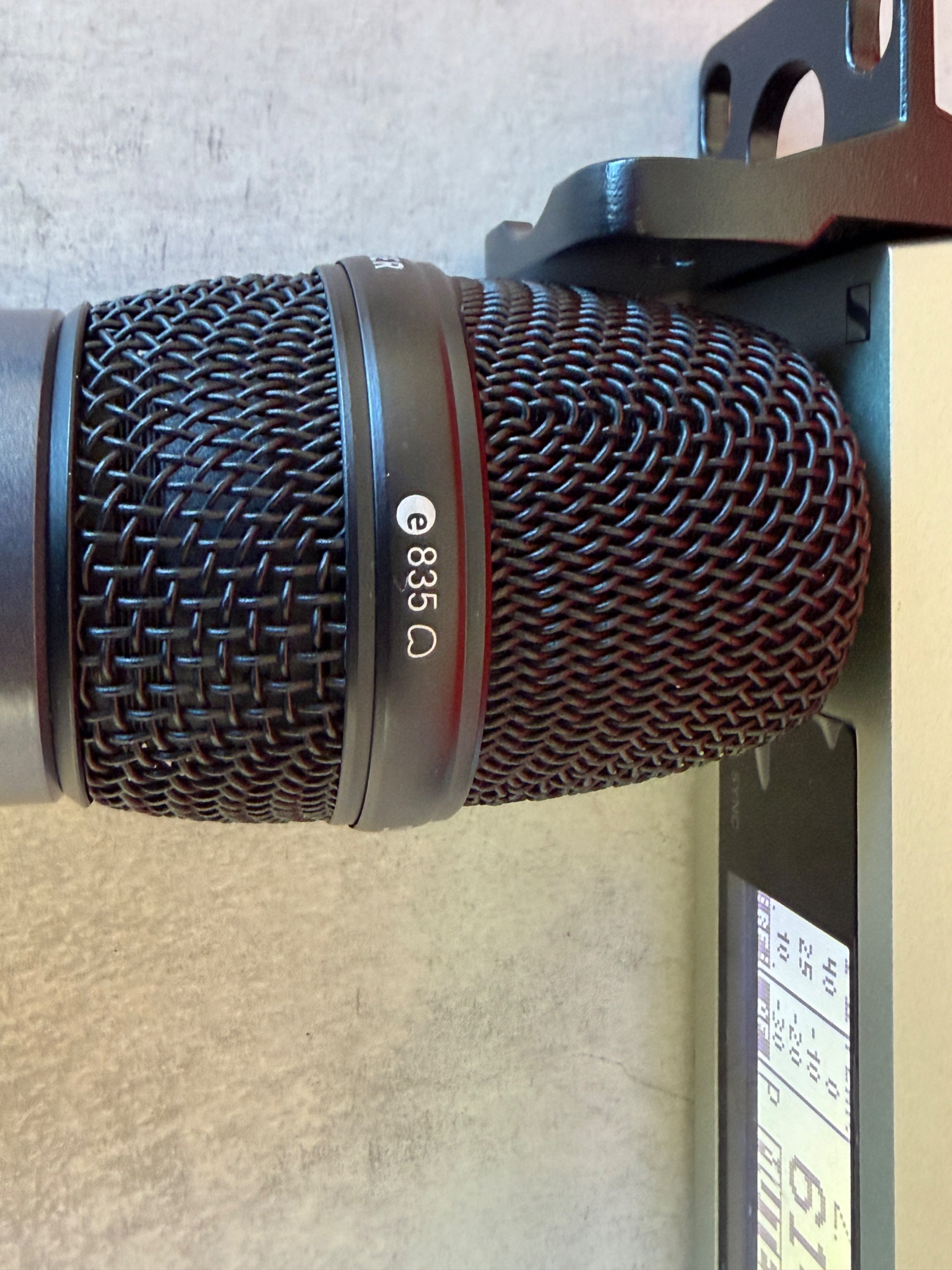 Sennheiser EW100 G4 - GB Handheld Mic System with 835S Cardioid Txmitter CH38 - Pre Owned - Deck Converters