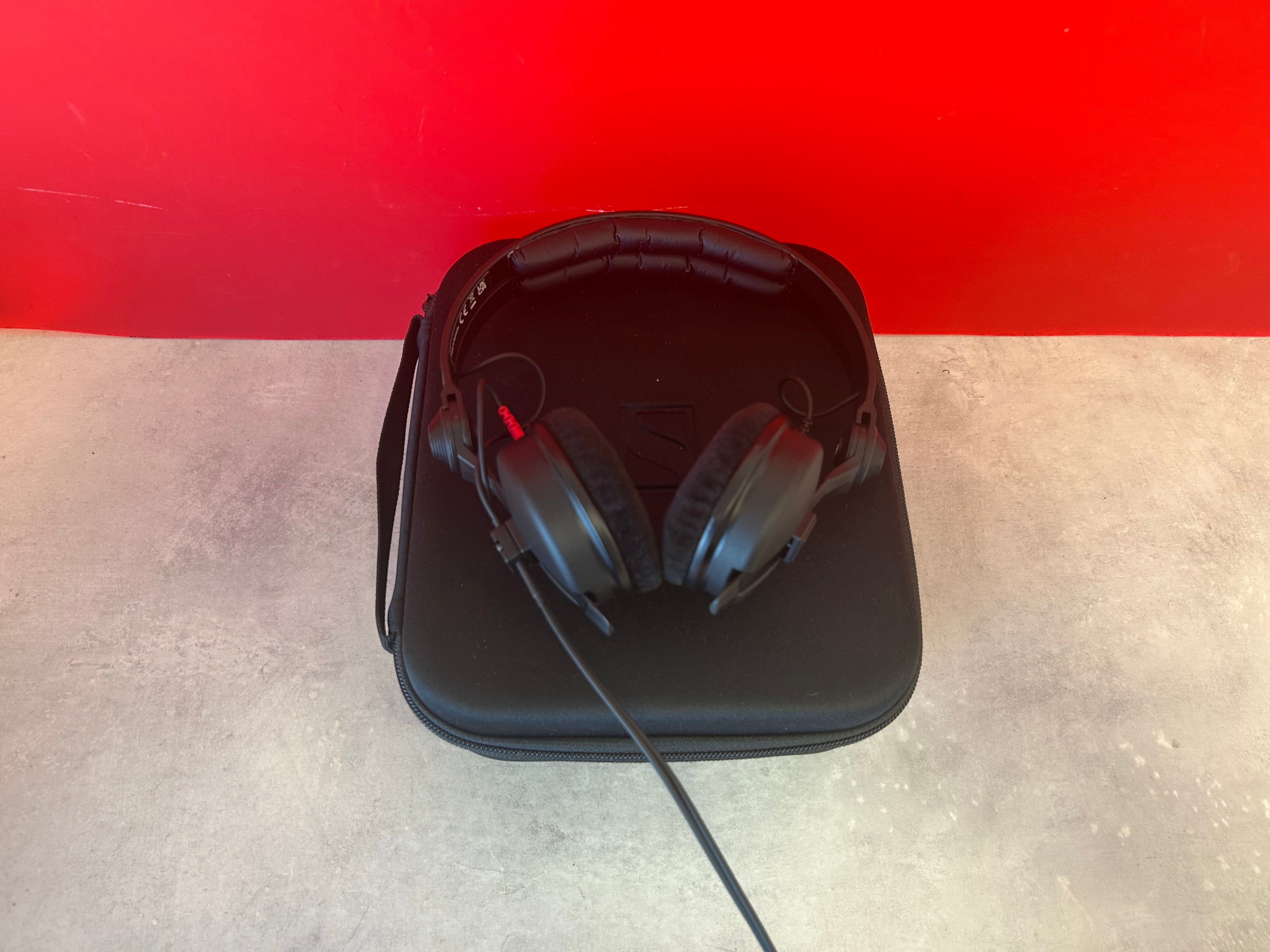 Sennheiser HD 25 Headphones - Pre Owned - Deck Converters