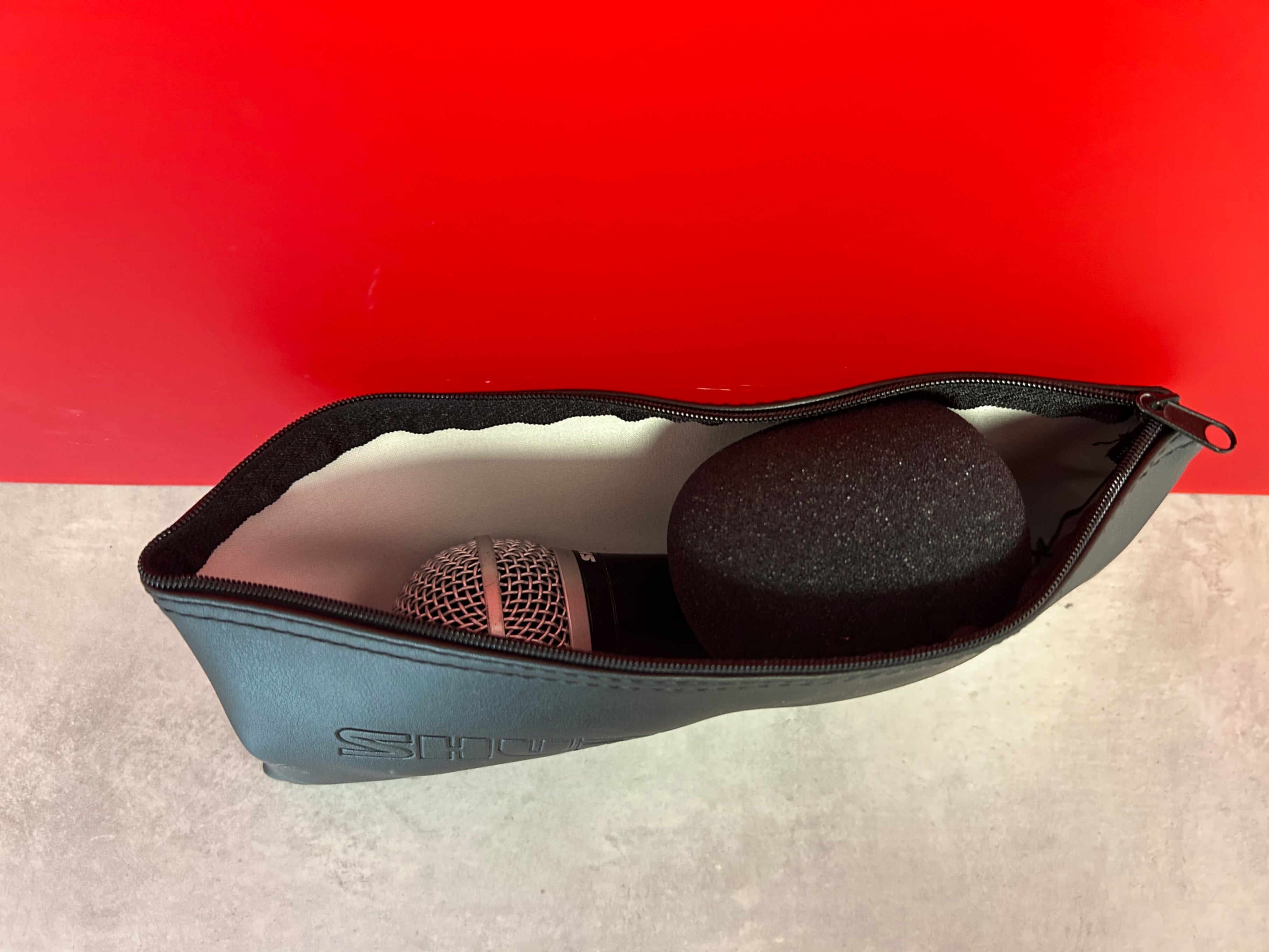 Shure PG58 Microphone with Case - Pre Owned - Deck Converters